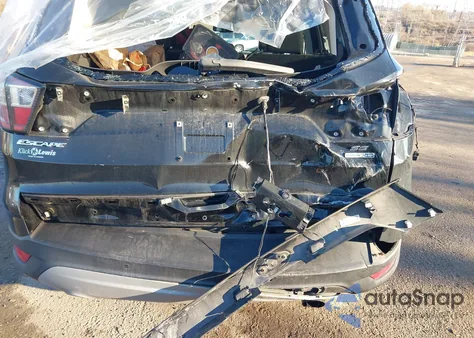 2018 Ford Escape Se z USA, uszkodzony, nr VIN 1FMCU9GDXJUC62404